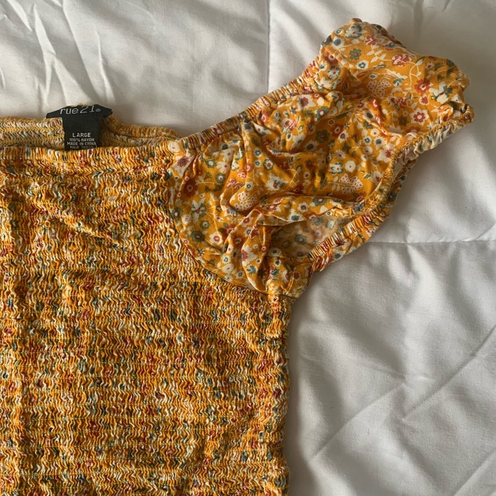 Floral cropped tank top